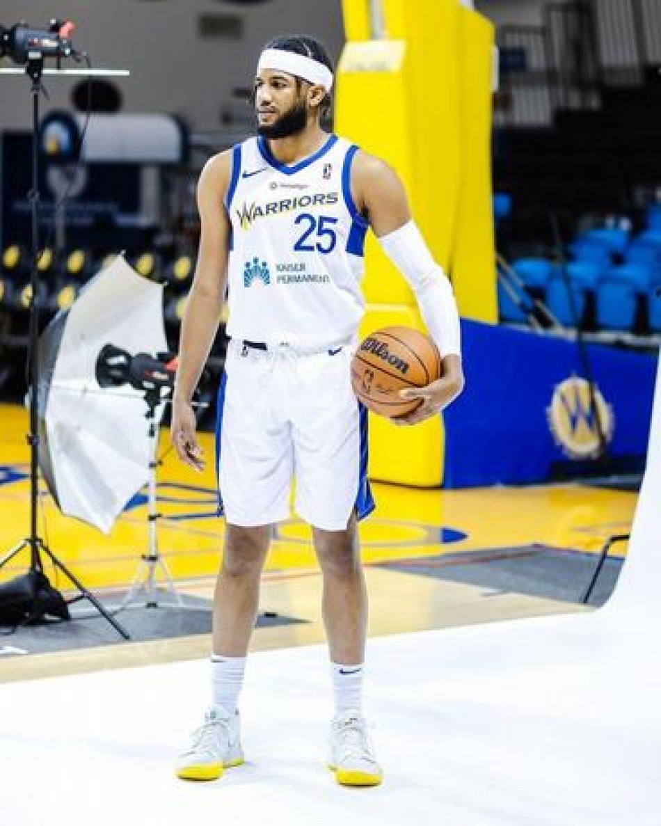 Lakers firman al dominicano L.J. Figueroa