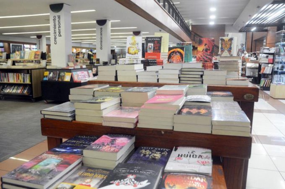 Las librer&iacute;as se resisten a desaparecer pese a bajas ventas