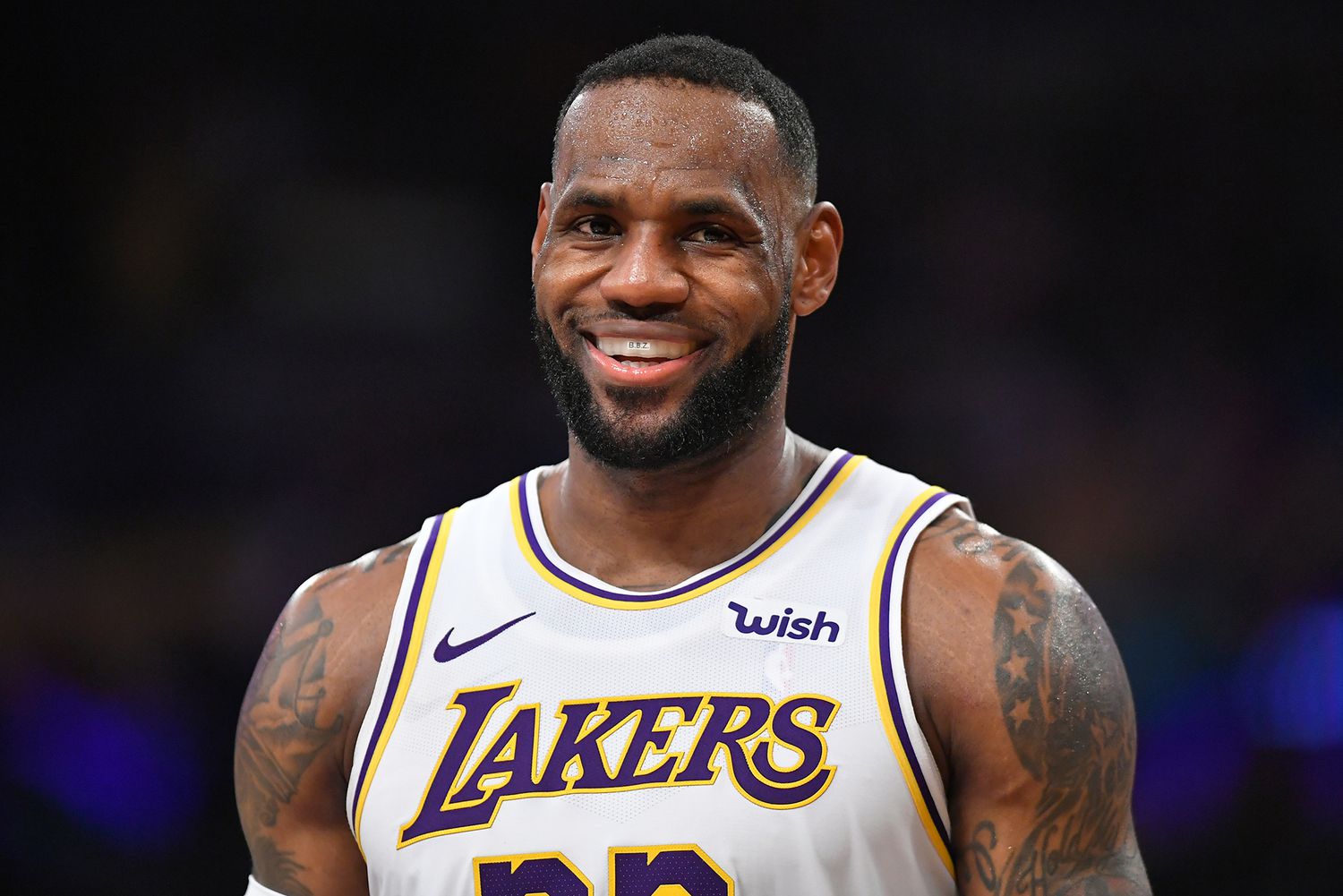 LeBron James rompe la barrera de los 40.000 puntos en la NBA