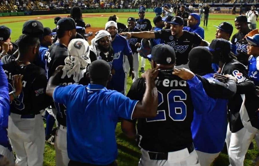 Licey gana serie particular a las &Aacute;guilas; Escogido cerca de la eliminaci&oacute;n