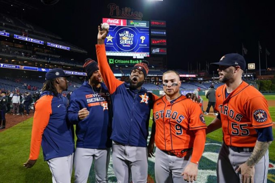 Los Astros no ten&iacute;an presupuesto para firmar a Cristian Javier, hoy los inscribe en la historia de Serie Mundiales