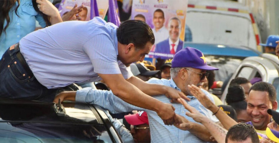 Luis Alberto Tejeda realiza arrolladora marcha caravana en la Circunscripción 3