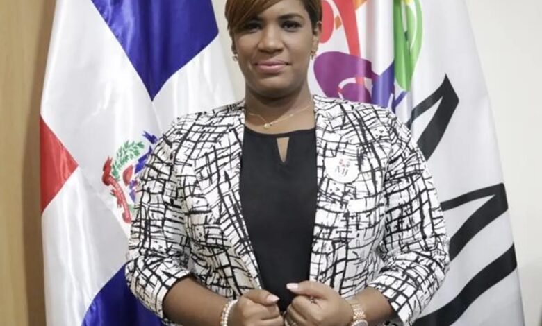 Cancelan &ldquo;provisionalmente&rdquo; a exministra de la Juventud que fue designada vicec&oacute;nsul