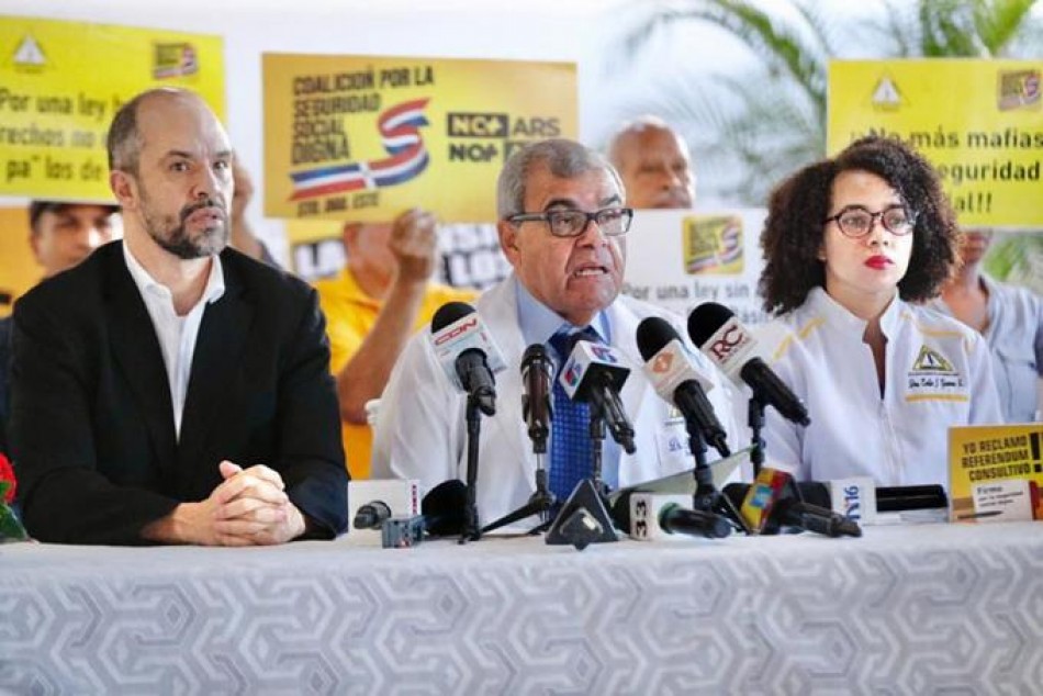 M&eacute;dicos vuelven a huelga y marchan hacia el Congreso
