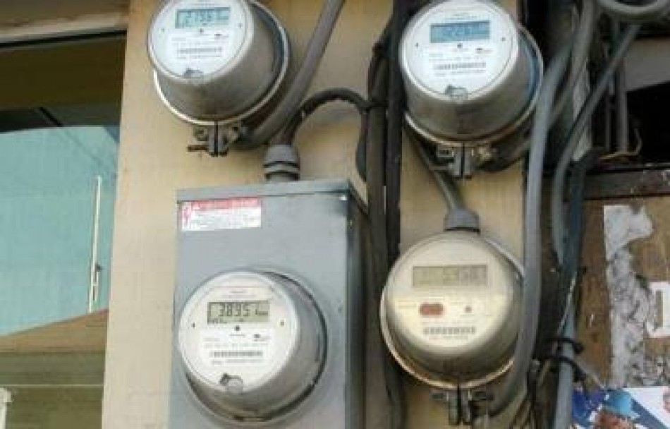 Arrestan hombre por robo de contadores eléctricos