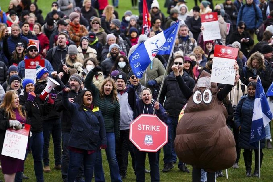 155.000 funcionarios p&uacute;blicos canadienses comienza huelga demandando mejores salarios