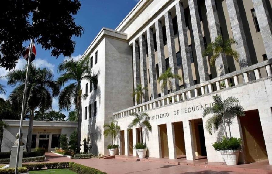 El Minerd elabora C&oacute;digo de &Eacute;tica Docente que incluir&aacute; r&eacute;gimen de sanci&oacute;n y consecuencias