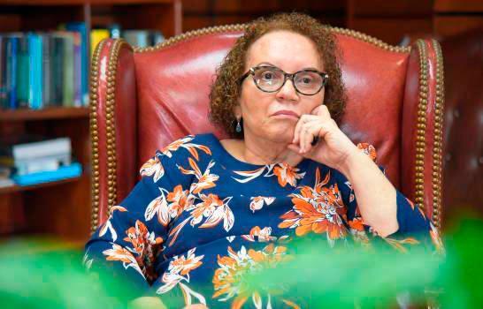 Miriam Germ&aacute;n Brito reasigna funciones de los procuradores adjuntos
