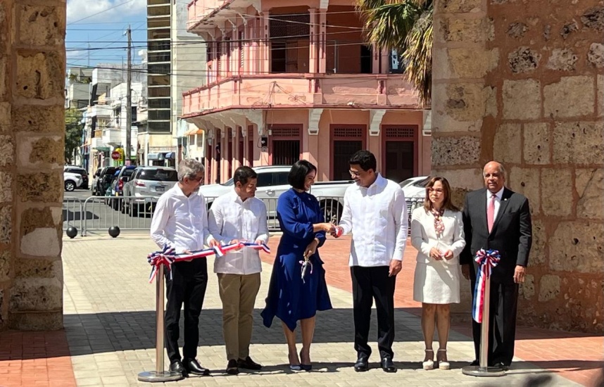 Turismo entrega restaurada la Puerta de la Misericordia