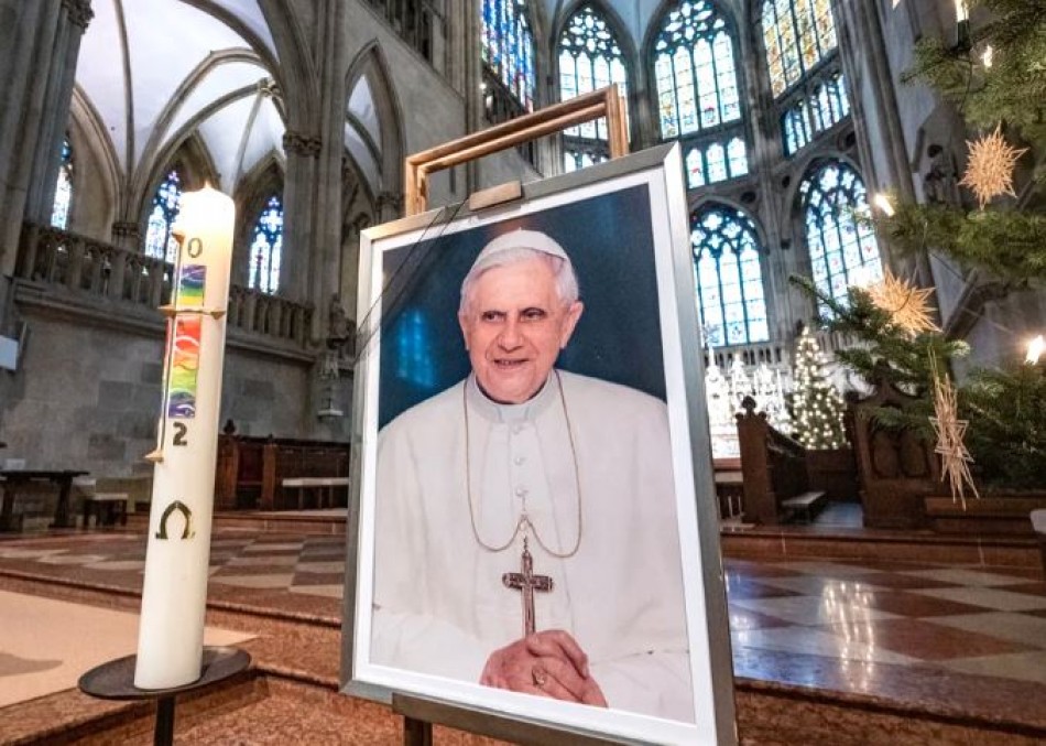 Funeral de Benedicto XVI ser&aacute; ma&ntilde;ana ante miles de fieles en Plaza San Pedro