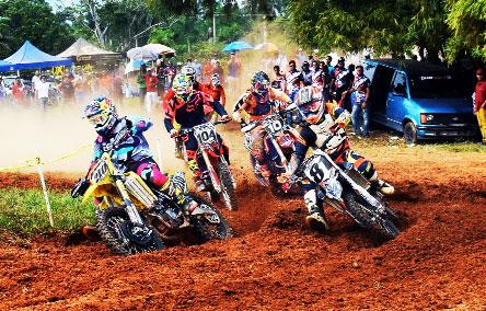 Carrera de Motocross este domingo en Monte Plata