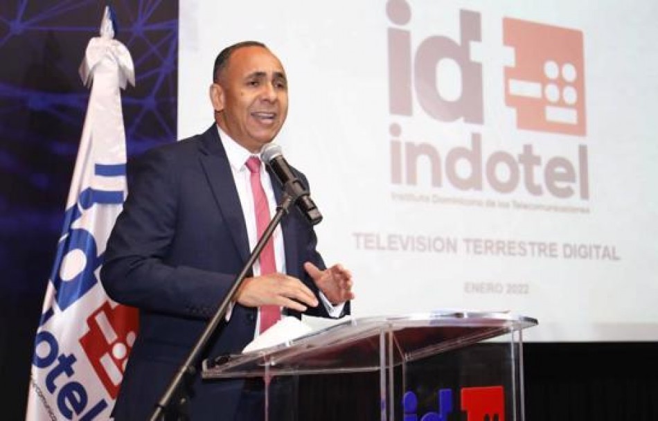 Indotel informa el cierre de 52 emisoras ilegales