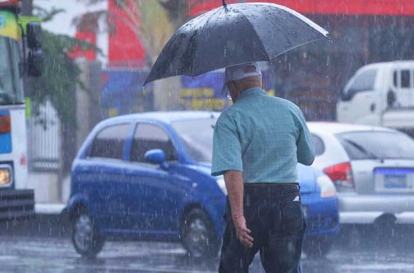 Onamet vigila activa onda tropical y pronostica aguaceros para este mi&eacute;rcoles