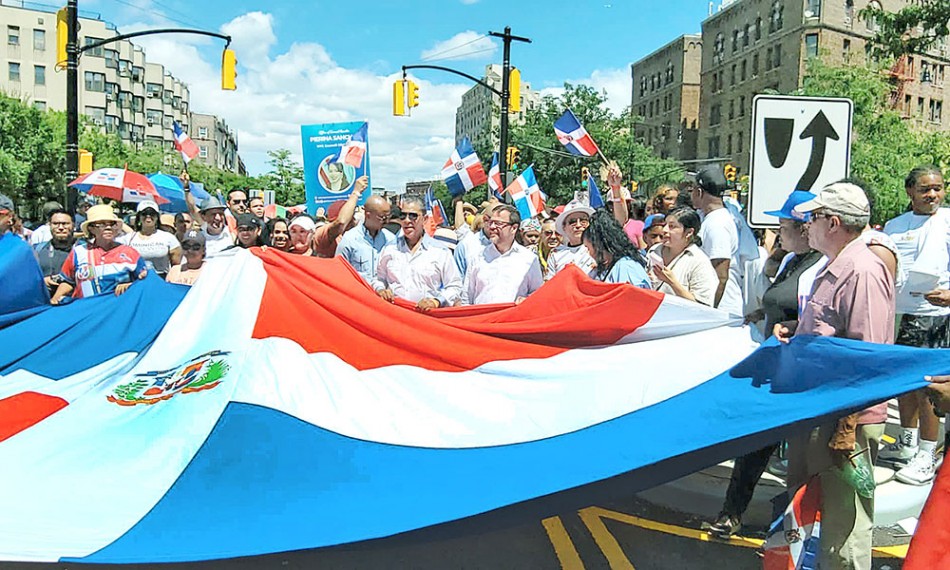 Celebran la Parada Dominicana de El Bronx