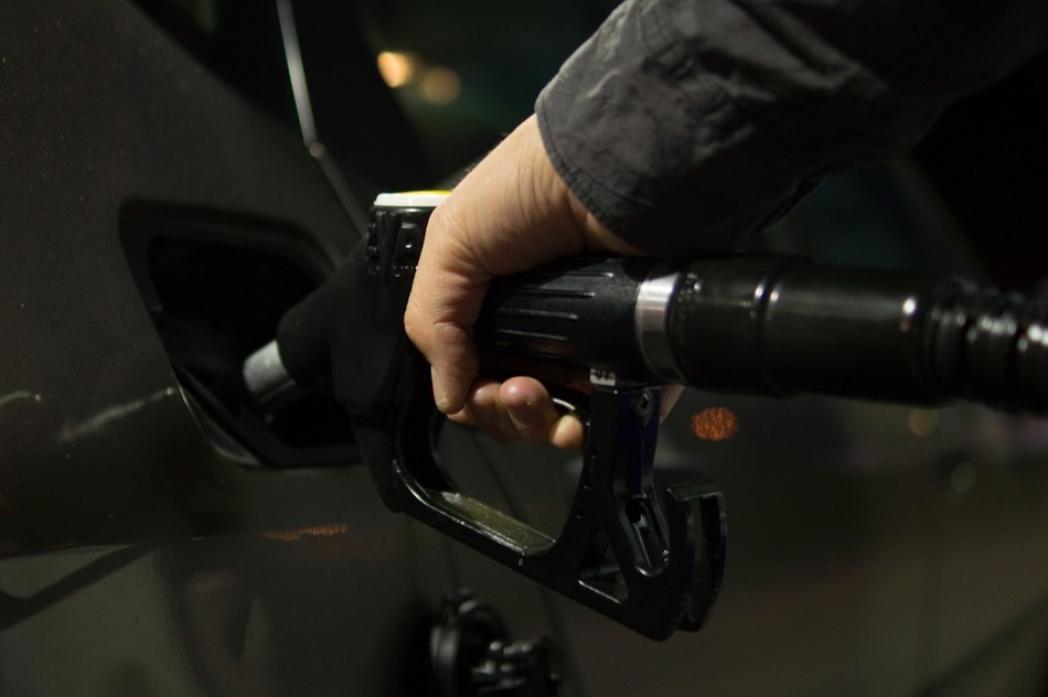 Precios de la gasolina en Estados Unidos marcan un nuevo récord