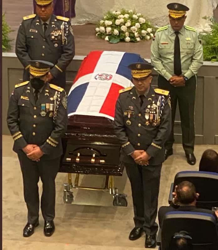 Polic&iacute;a Nacional realiza las exequias a general fallecido en accidente de tr&aacute;nsito
