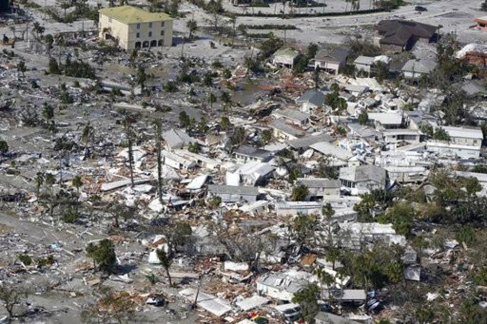 Inundaciones atrapan a miles en Florida tras el paso de hurac&aacute;n Ian