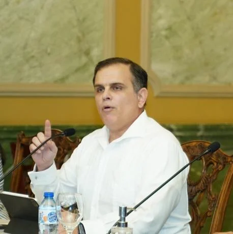 Gobierno dice econom&iacute;a &ldquo;va por buen camino&rdquo;