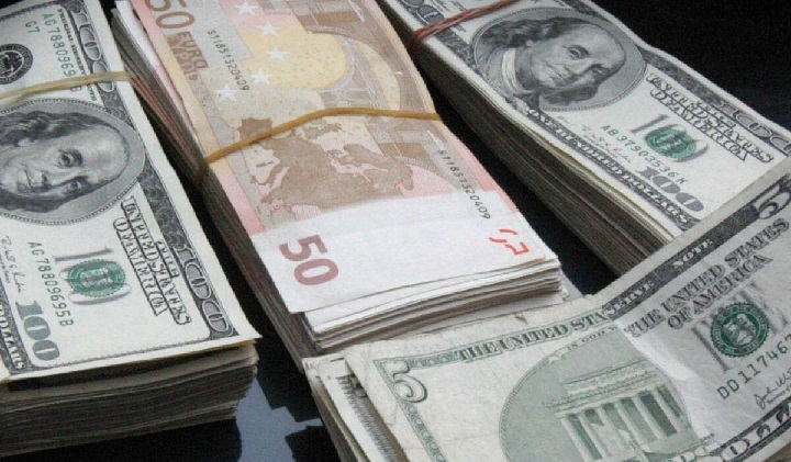 R.Dominicana recibi&oacute; US$7.309 millones en remesas en 9 meses