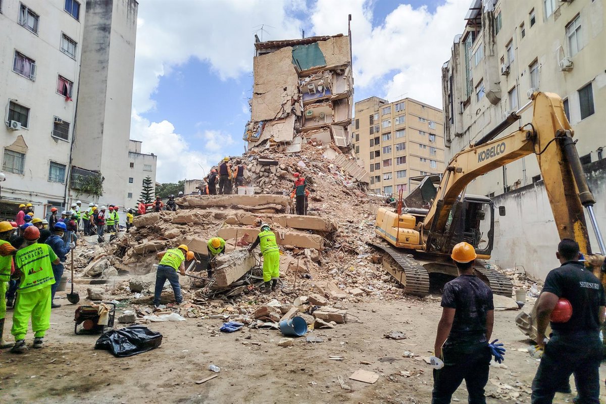 Venezuela sube a 6.400 los rescatados tras terremotos