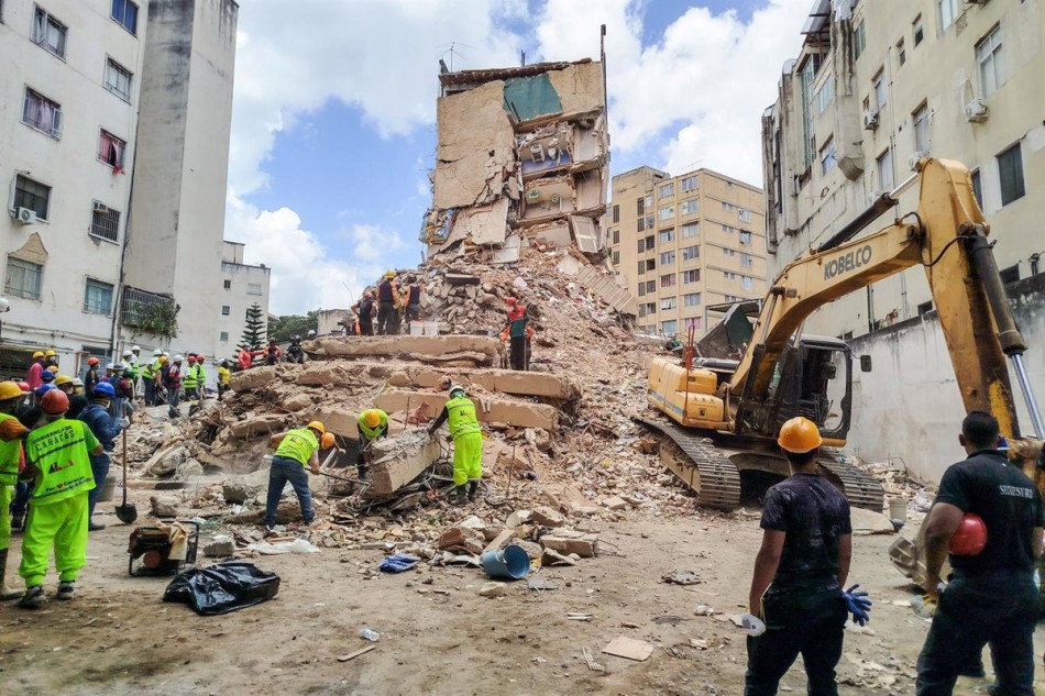 Venezuela sube a 6.400 los rescatados tras terremotos