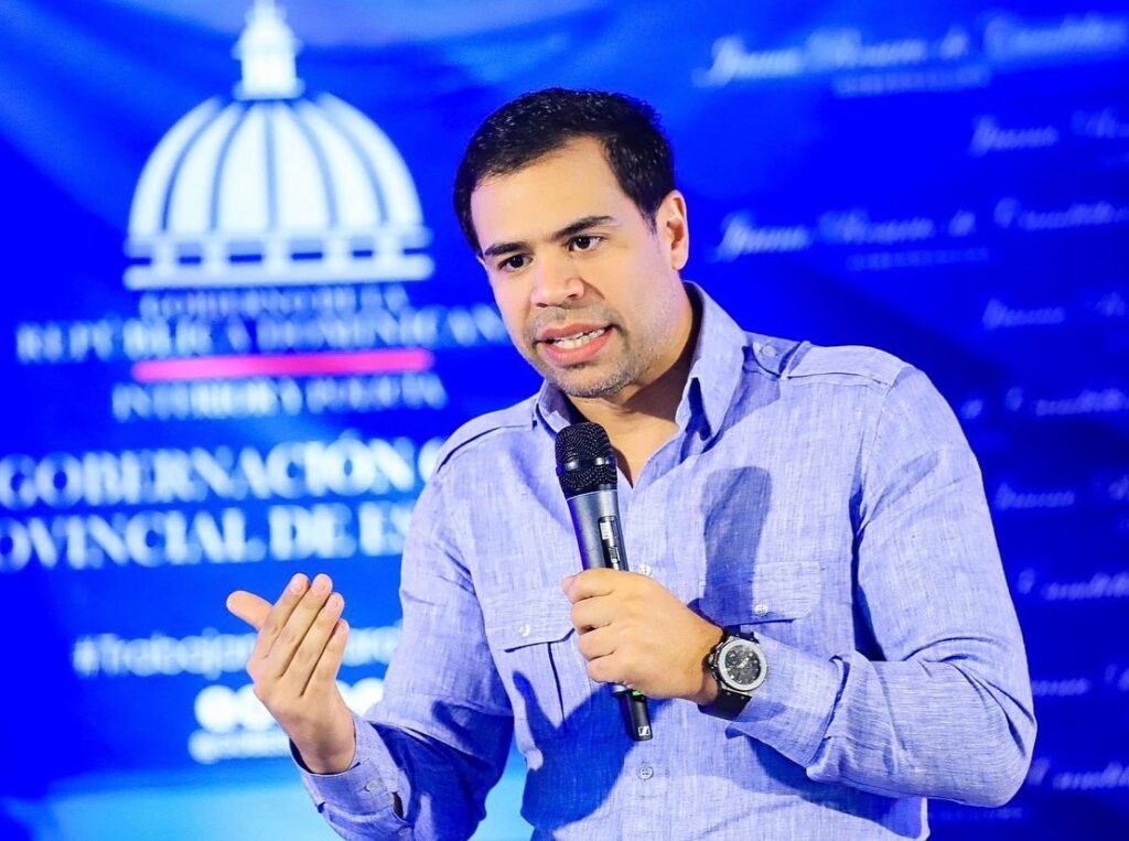 Abinader nombra a Roberto &Aacute;ngel Salcedo en sustituci&oacute;n de Neney Cabrera