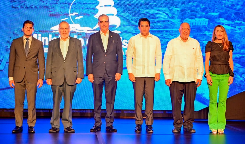 Presidente Abinader y ministro de Turismo establecen el seminario internacional sobre el sargazo