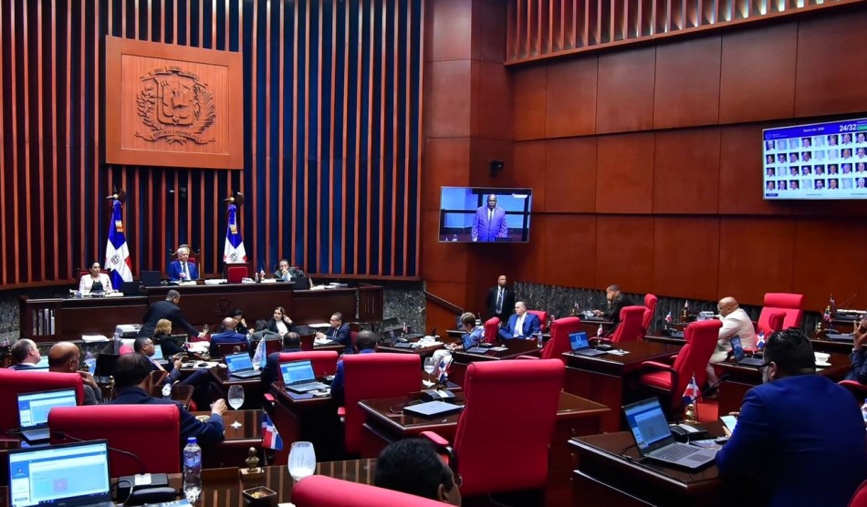 Senado convierte en ley colocaci&oacute;n de bonos por m&aacute;s de 344,000 M de pesos