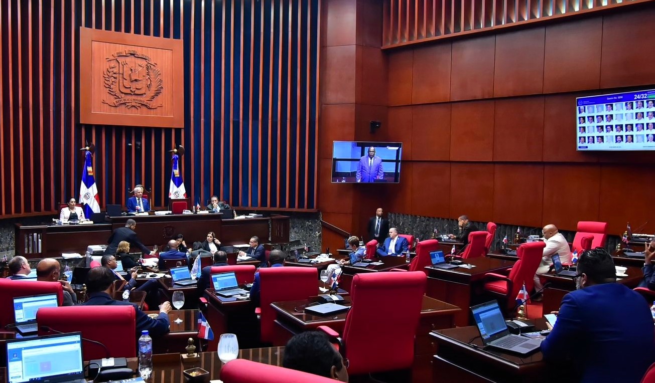 Senado convierte en ley colocaci&oacute;n de bonos por m&aacute;s de 344,000 M de pesos