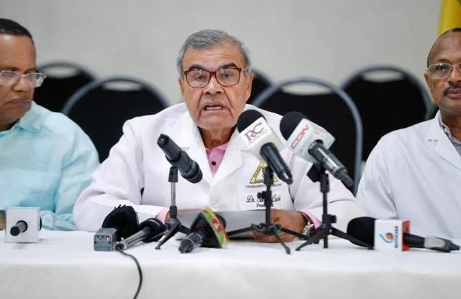 Colegio M&eacute;dico favorece presos enfermos sean liberados