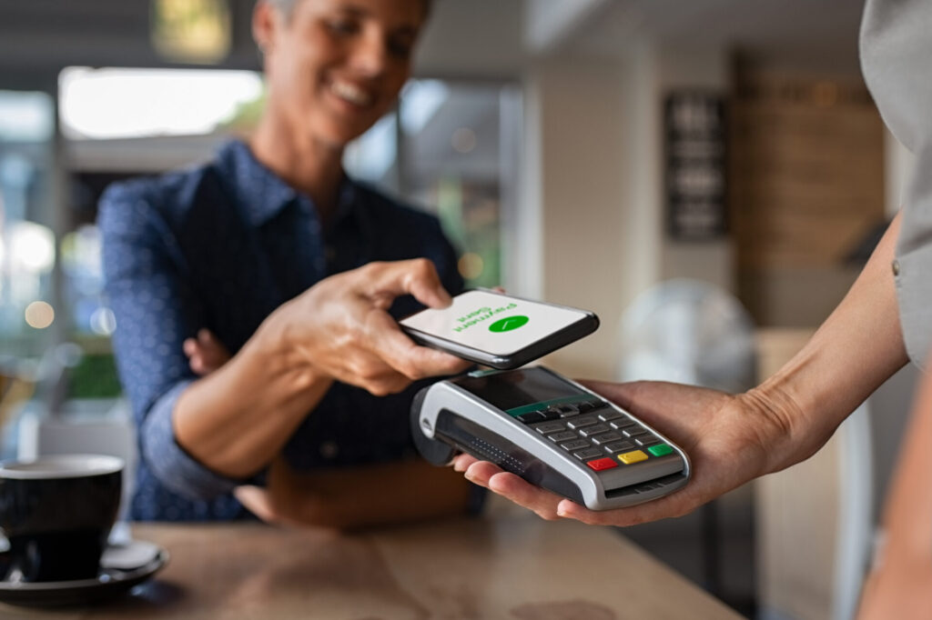 Cuentas de pago electr&oacute;nico crecen 40% en primer trimestre de este a&ntilde;o, informa el BC