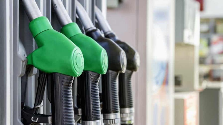 El gobierno sube el precio de la gasolina y del gasoil