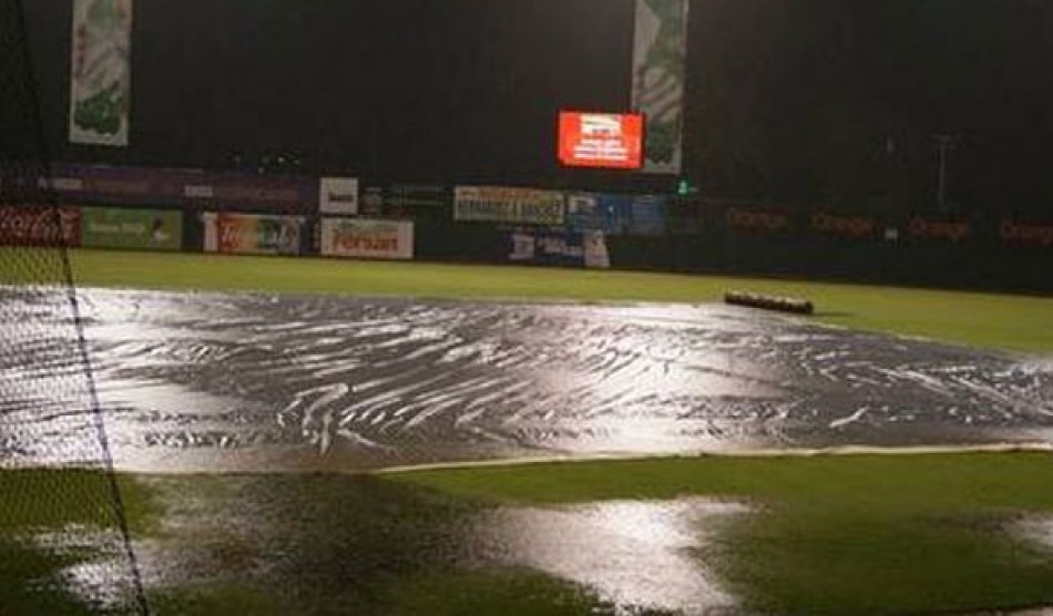 LIDOM suspende partidos de la jornada beisbol por las lluvias