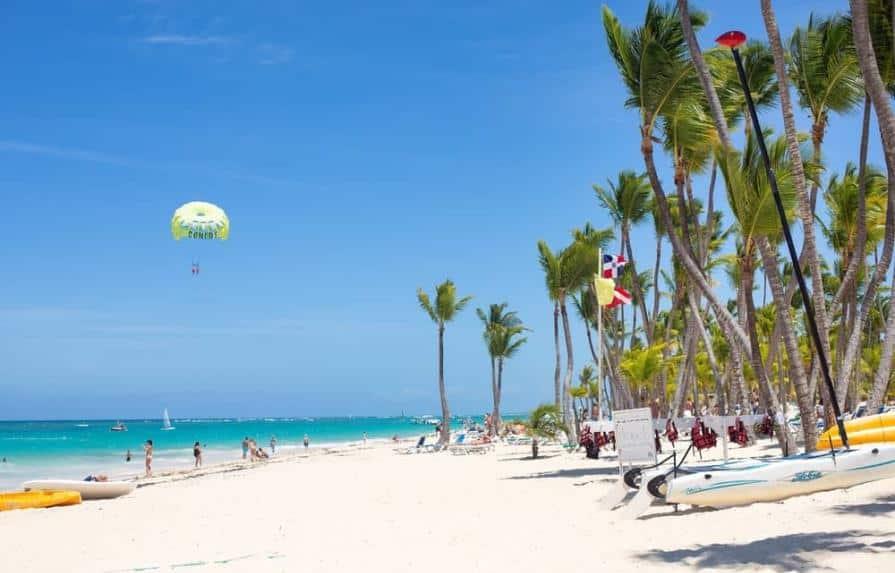 El sector tur&iacute;stico necesita 3,000 empleados para suplir la temporada de invierno