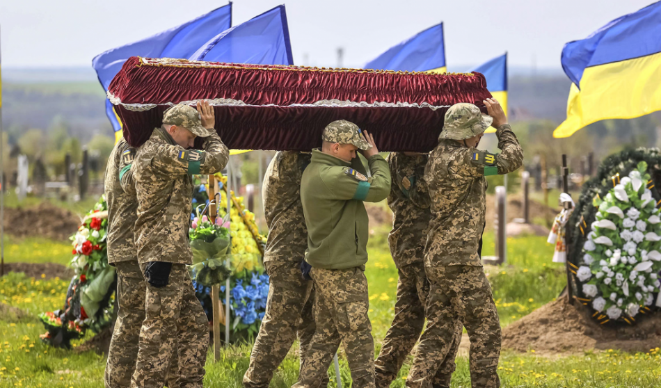 Rusia y Ucrania intercambian cuerpos de soldados ca&iacute;dos en la guerra