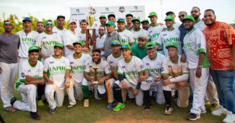 UNPHU se corona campe&oacute;n de la Liga de B&eacute;isbol Universitaria 2022 
