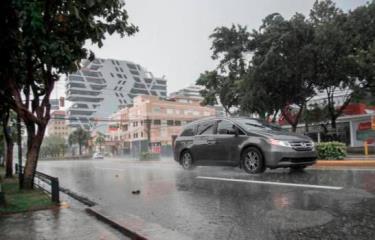 Caos en la capital por inundaciones