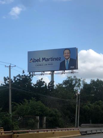 Vallas pol&iacute;ticas toman espacios en el Cibao