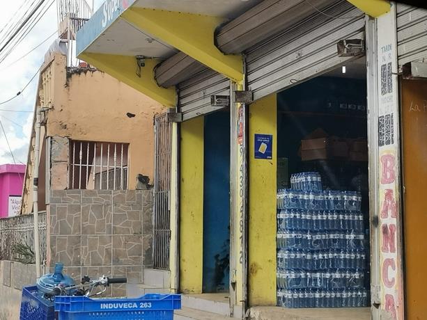 Villa Mella recupera dinamismo t&iacute;midamente tras frenar comercio por delincuencia
