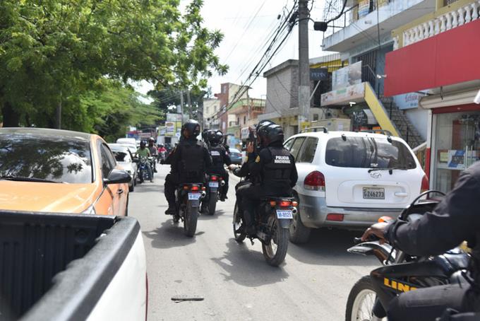 Villa Mella retorna a faenas a&uacute;n bajo estado de tensi&oacute;n