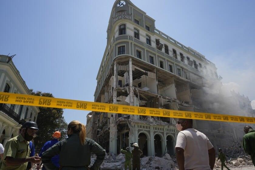 Trece de los 51 trabajadores en el hotel Saratoga siguen desaparecidos