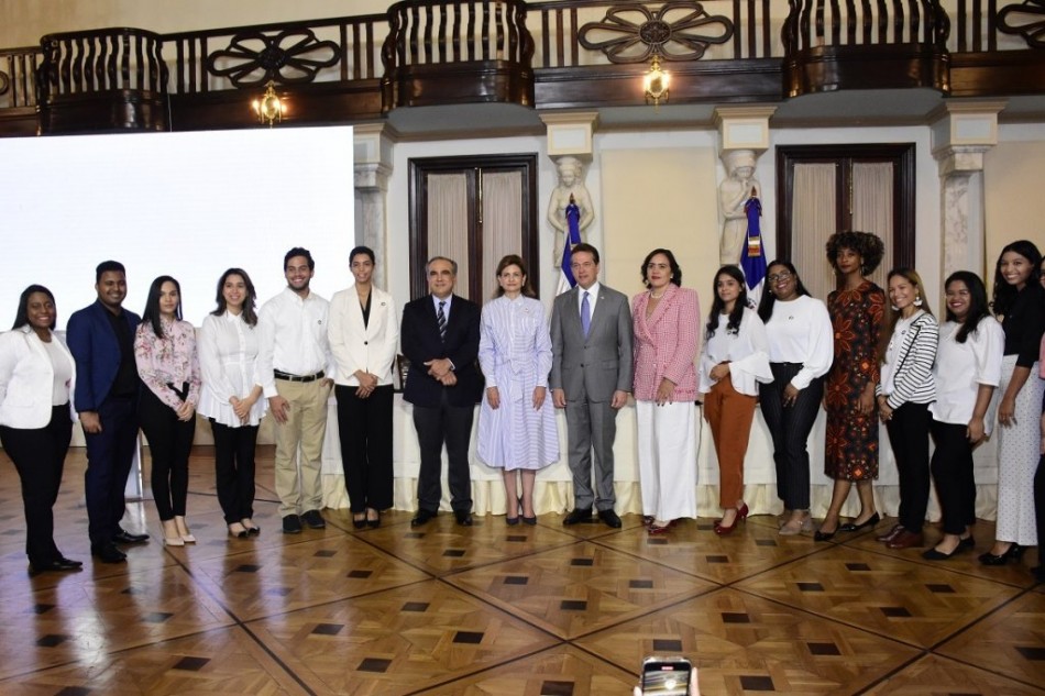Estudiantes de Intec diseñan productos para necesidades del sector industrial