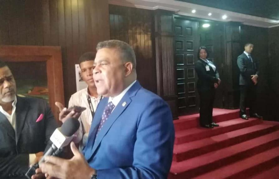 Legisladores de oposici&oacute;n cuestionan informe sobre crecimiento econ&oacute;mico de RD