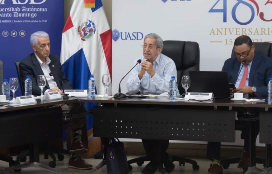 A un a&ntilde;o de iniciarse las mesas del CES, a&uacute;n no se han entregado todos los informes