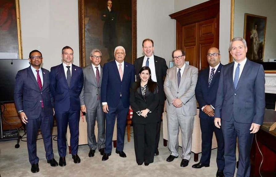 Reino Unido aumenta a 3,000 millones de libras las facilidades financieras para RD