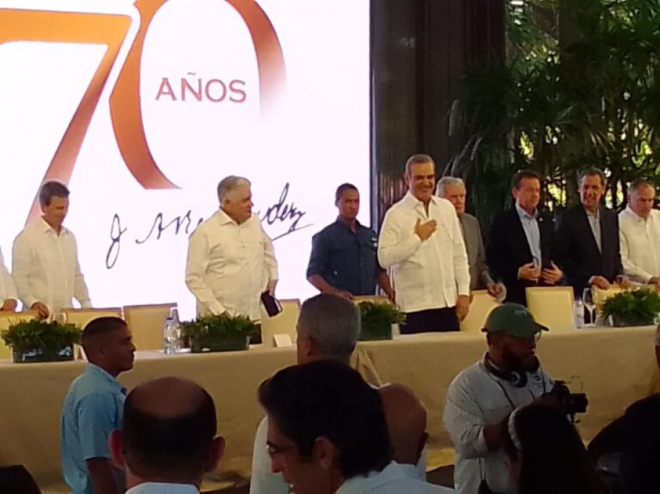 Ron Berm&uacute;dez celebra el 170 aniversario de fundaci&oacute;n