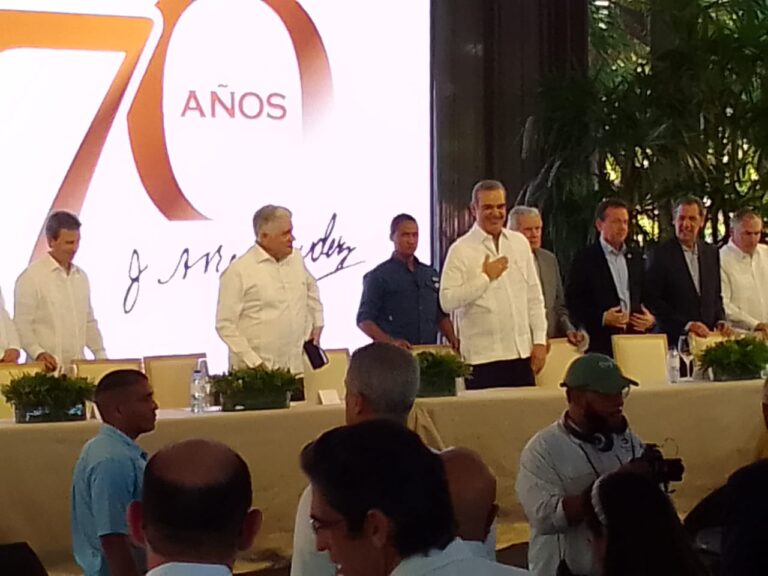 Ron Berm&uacute;dez celebra el 170 aniversario de fundaci&oacute;n