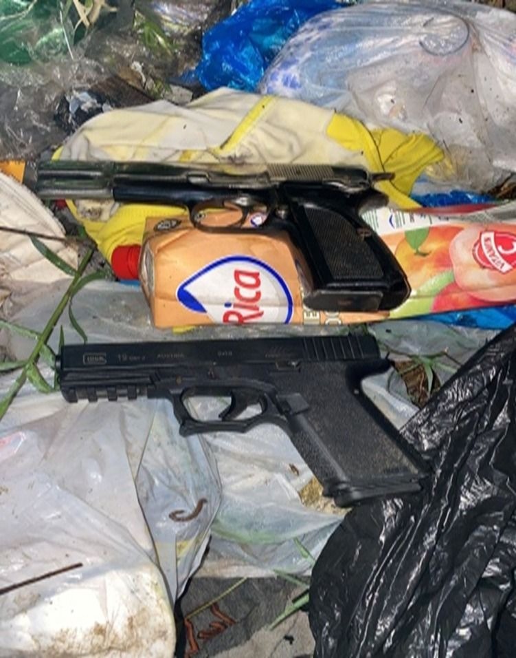 Recuperan  en un basurero dos pistolas robadas hace m&aacute;s de tres a&ntilde;os