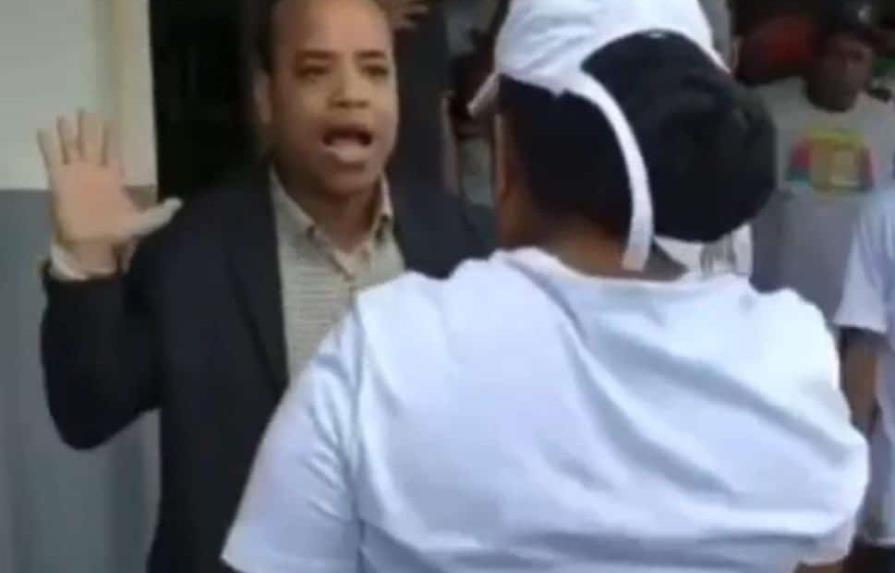 Afectada por supuesta estafa de "Mantequilla" arremete contra su hermano y lo despoja de veh&iacute;culo