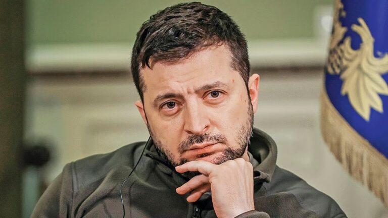 Zelenski afirma que la contraofensiva est&aacute; &laquo;en marcha&raquo; pero sin revelar alcance o detalles